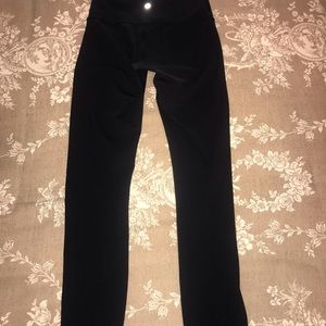 Luxtreme lulu lemon size 4